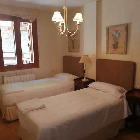 Sarrato Iv De Sallent アパート *